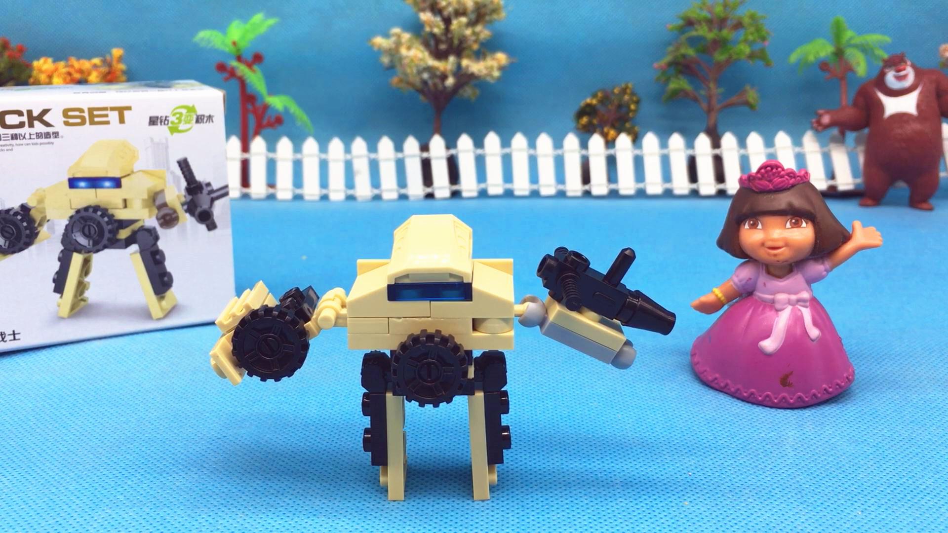 朵拉拼装积木 玩具手雷战士-趣味 玩具视频-红果果亲子游戏