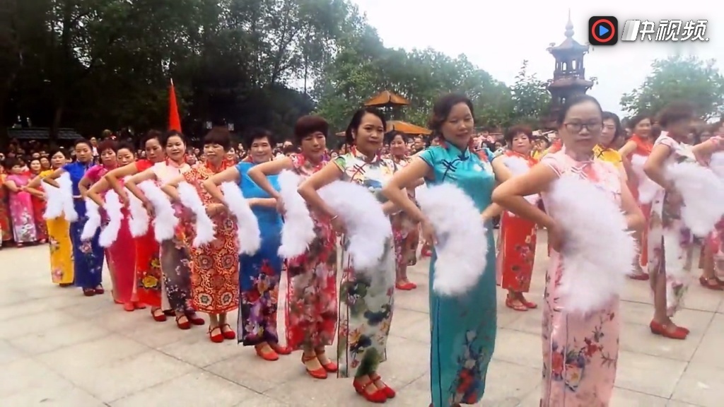 麦芽广场舞 上海滩 旗袍美女出场 惊艳 缙云庙会