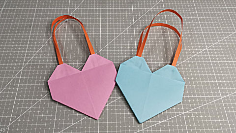 心形包包手工折纸教程,非常的漂亮好看,一起来折一个吧