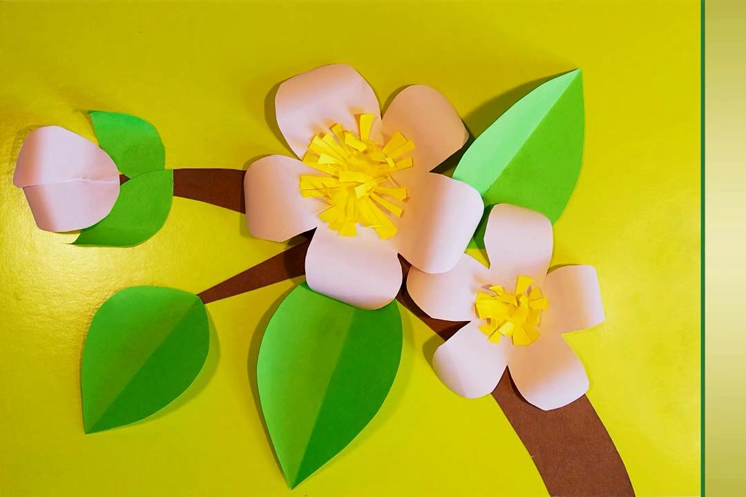 视频:幼儿手工折纸diy,亲子手工互动简单制作一张桃花卡片