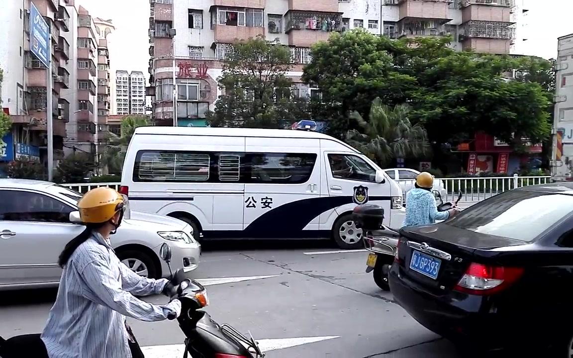 中国台山警车出警途中 china taishan police car responding !(2016.