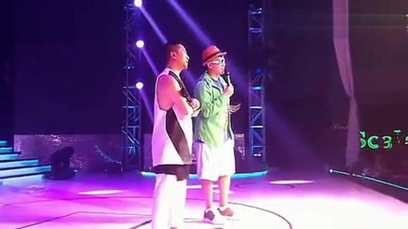 视频:颜王孙红雷回到家乡与好友姜鹏在哈尔滨斯卡拉高歌一曲全场.