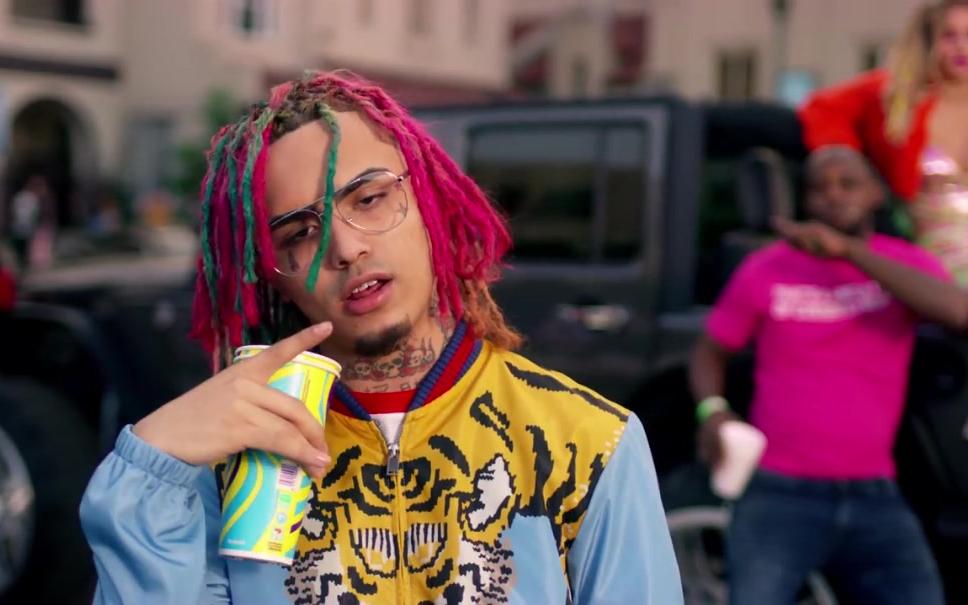 我下 学期有个老师叫lil pump