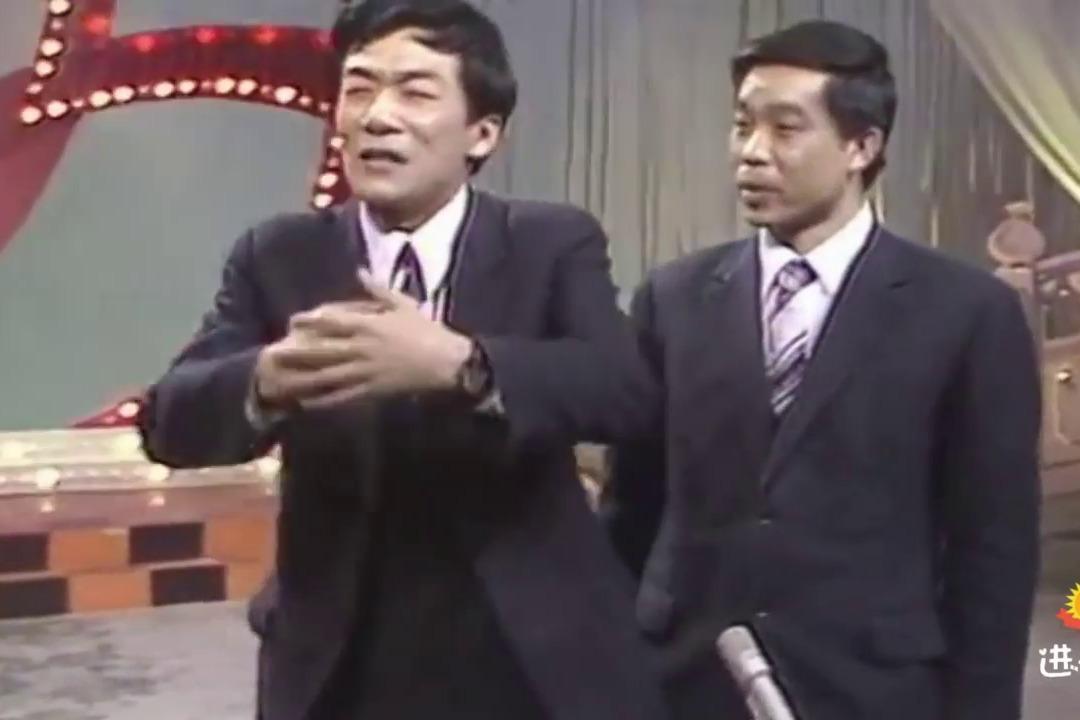 视频:侯耀文,石富宽表演的相声,诙谐幽默,经典之作!