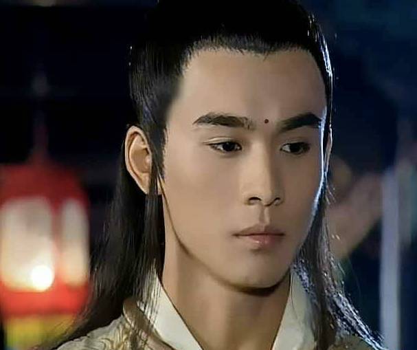 14年在《古剑奇谭》中,乔振宇饰演欧阳少恭似乎还是当年的模样