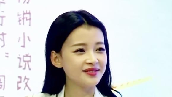 视频:孙怡和友人看世界杯,董子健惨变辣眼睛表情包!