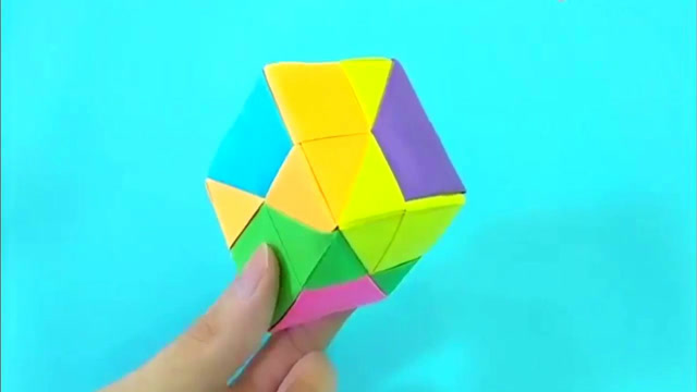 手工折纸教学 教大家一个好玩的魔方折纸玩具,小朋友可以玩好半天