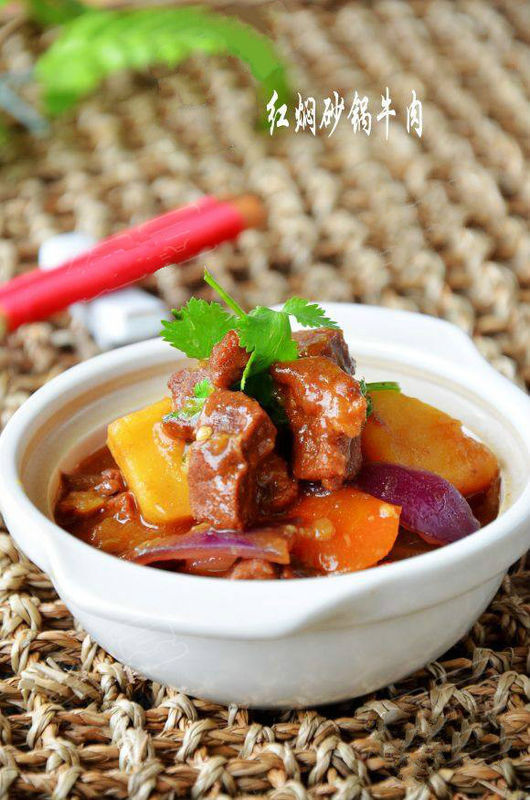 砂锅炖牛肉需要多长时间