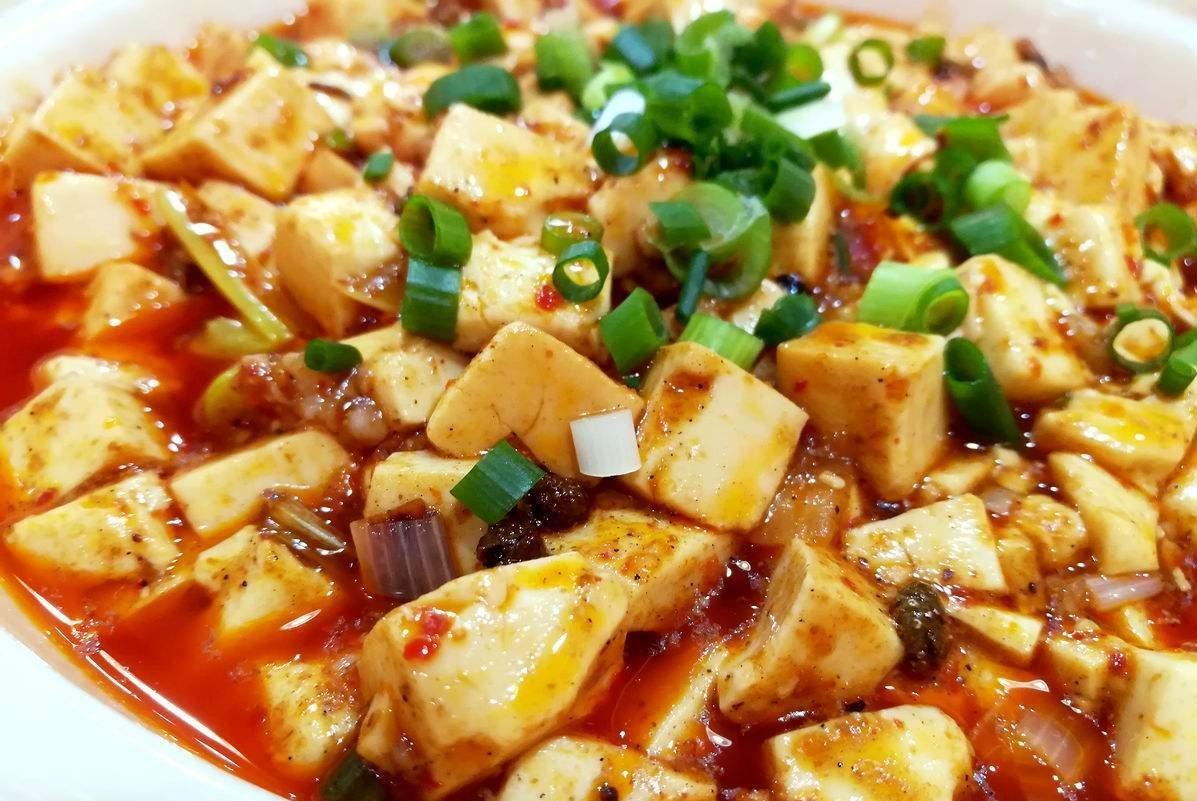 老外吃川菜:麻婆豆腐!