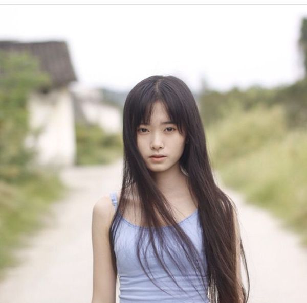 snh48鞠婧祎整容前长什么样子