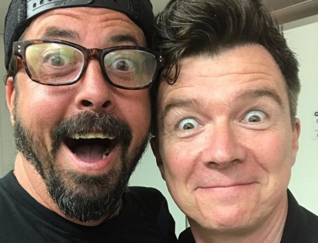 rickroll梗连接,rickroll恶搞链接 外国的梗"rickrolling"到底是什么?
