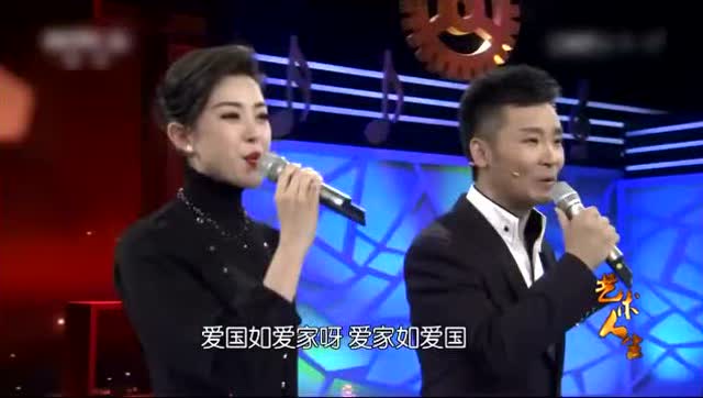 b>刘和刚/b>与老婆战杨,人美歌更美,共同演唱《中华好家风》