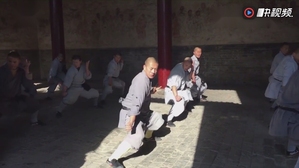 嵩山少林寺:扫地僧雪中练武