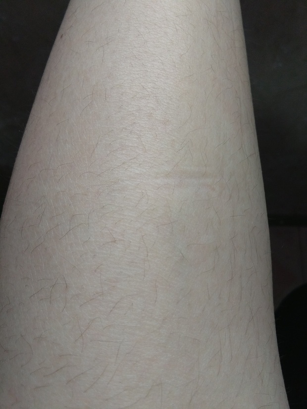 我是一个13岁的手臂生。小女上女生上长了好小腿内裤中学透明图片