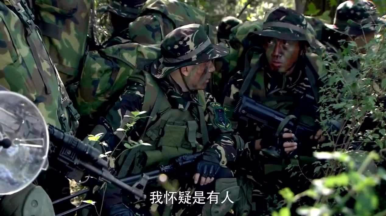 敌国势力抢夺卫星,中国特种兵利刃出鞘,好样的-热门电影剪辑-洛依.