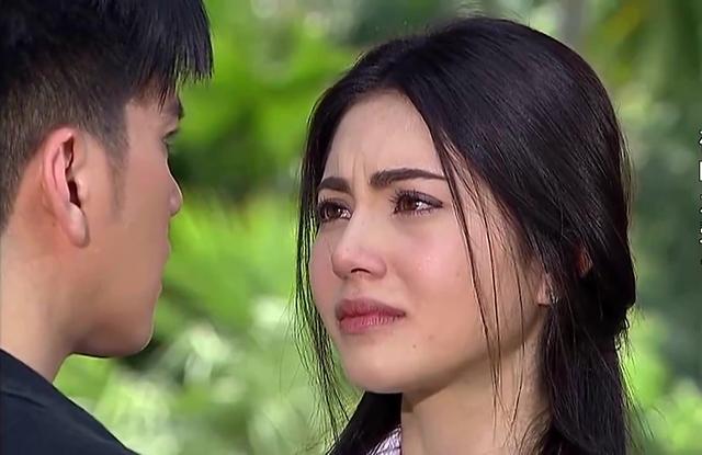 男主角生病疼痛 男主按压腹痛