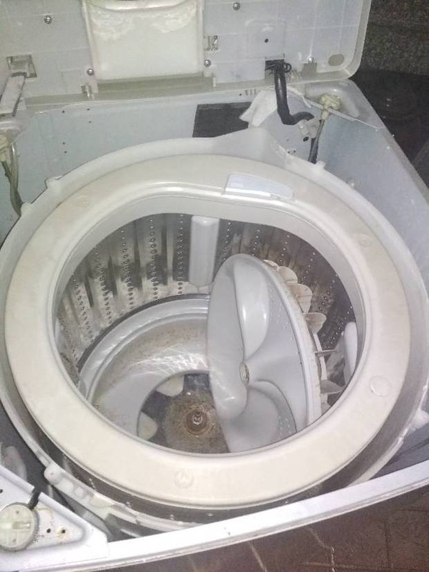 1、洗衣机滚筒怎么拆：滚筒洗衣机怎么拆洗？有哪些方法和步骤？ 
