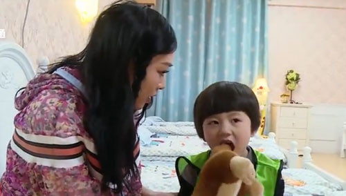 爱上幼儿园:萌娃调皮打人惹温柔的钟丽缇怒吼发飙