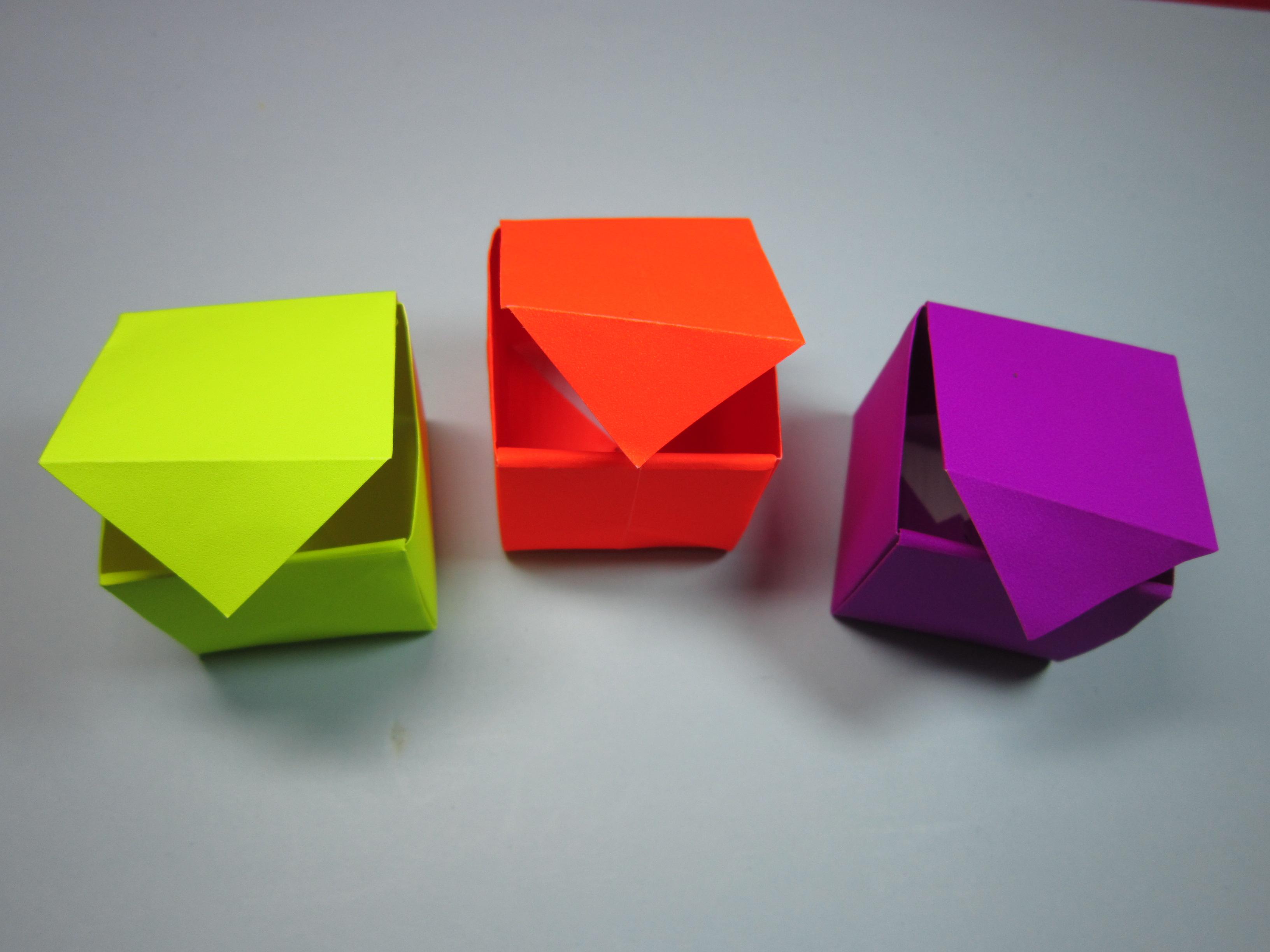 儿童手工折纸收纳盒,简单 正方体小盒子的折法教程