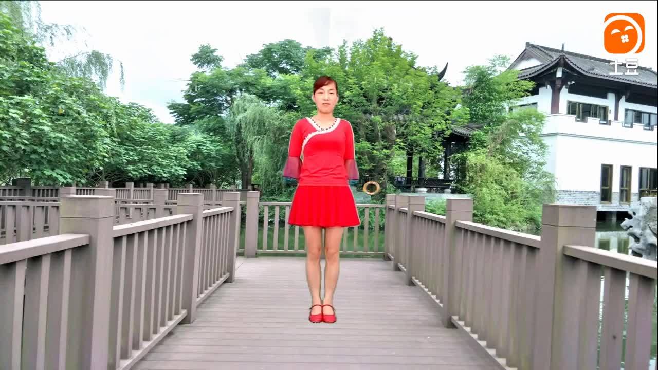 经典金曲《 碎心石》32步玫香创新 广场舞  简单易学