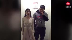搞笑视频:二货电梯放屁,美女憋不住了,笑死人不偿命