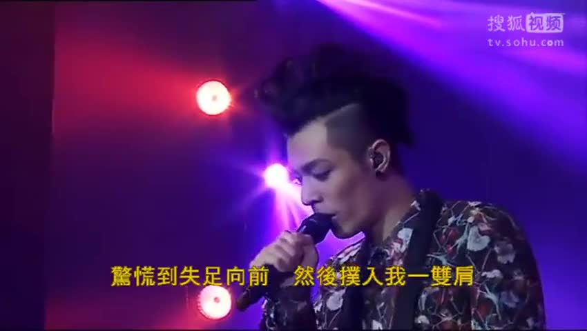 张敬轩&周柏豪《樱花树下》 以后都别找轩仔做嘉宾太可怕了哈哈.