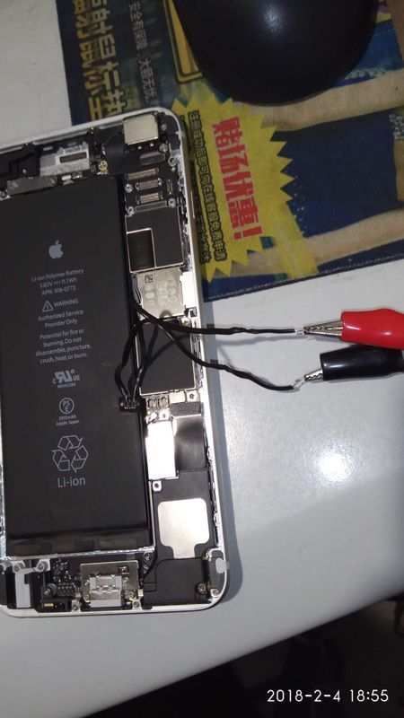 iphone6电池排线哪个是正负极线路
