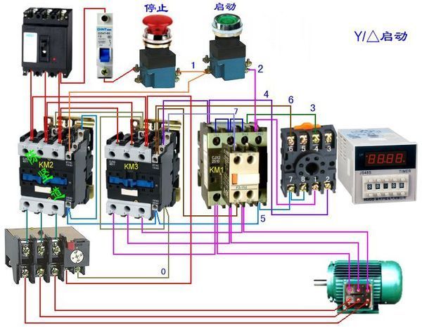 求三相异步电动机,星形接法启动,三角形接法运行,原理