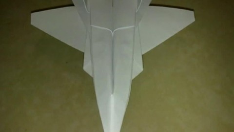 手工折纸2014 f22 raptor纸飞机折法教程视频