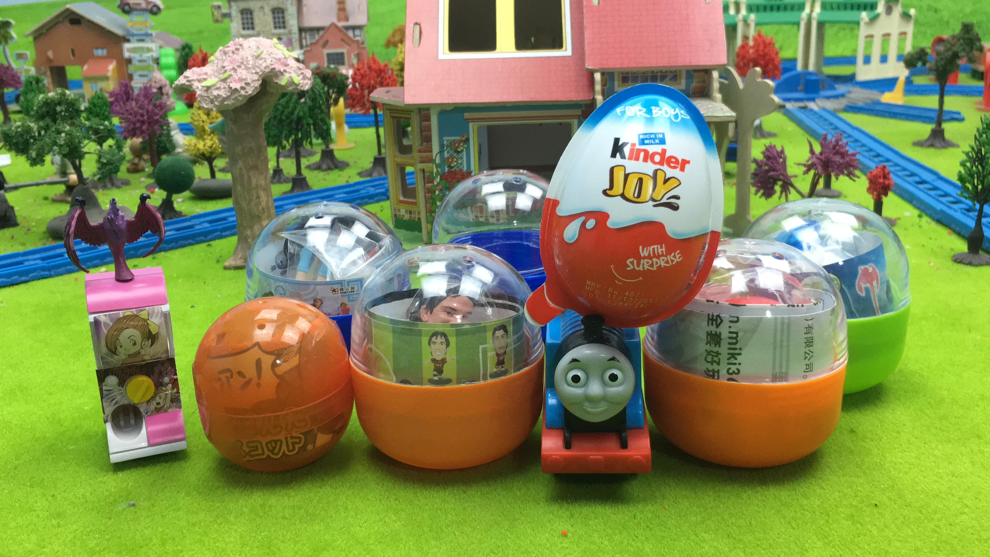 托马斯小火车拆欢乐扭蛋巧克力奇趣蛋玩具