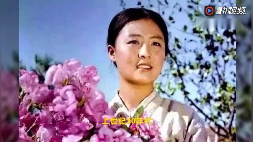 红喇叭报道:朝鲜经典故事片《卖花姑娘》主题曲