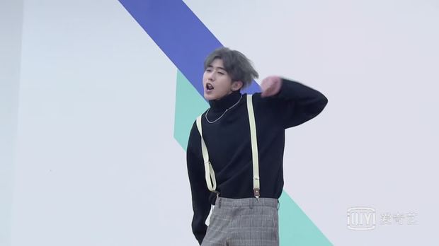 蔡徐坤跳舞视频