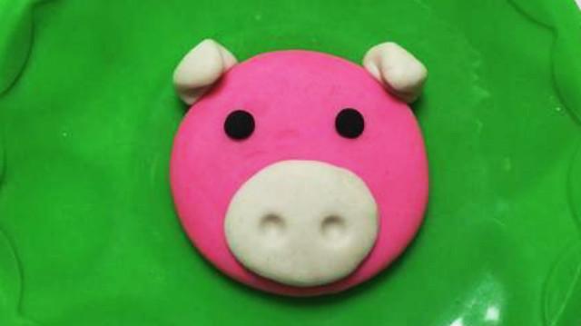 玩具视频 橡皮泥手工制作粉红小猪妹 亲子游戏