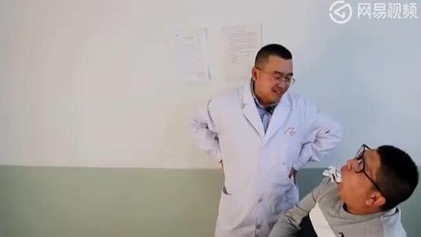 精神病患者和院长的搞笑对白