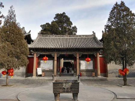 2,清徐狐突庙 位于清徐城西西马峪村,纪念晋文公重耳的外公,门票免费.