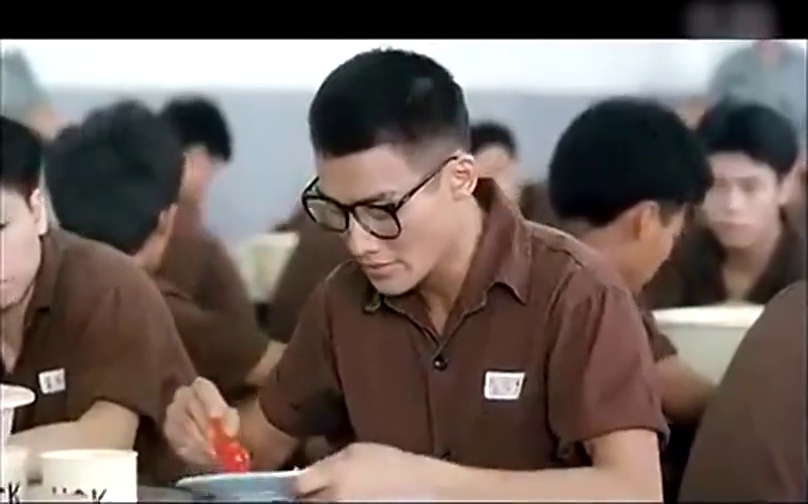 周润发梁家辉经典,监狱风云歌曲友谊之光