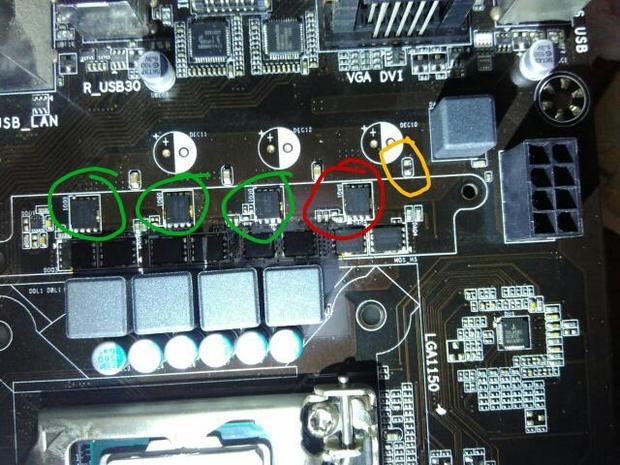 技嘉b85hd3主板cpu12伏对地短路,吹下4个管,红色有问题,更换后问题