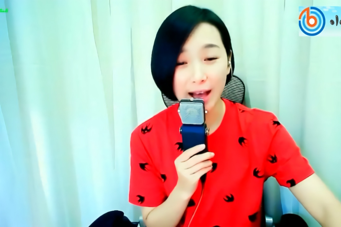 好听,梁红演唱《嘴巴嘟嘟》歌声甜美如天籁,唱出不一样的风格