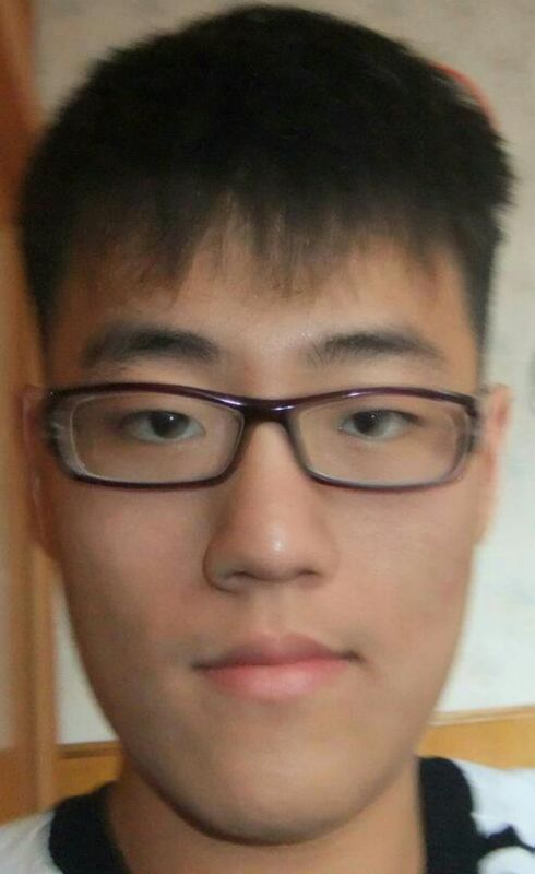 长脸且发质硬的男生留什么样子的发型好看