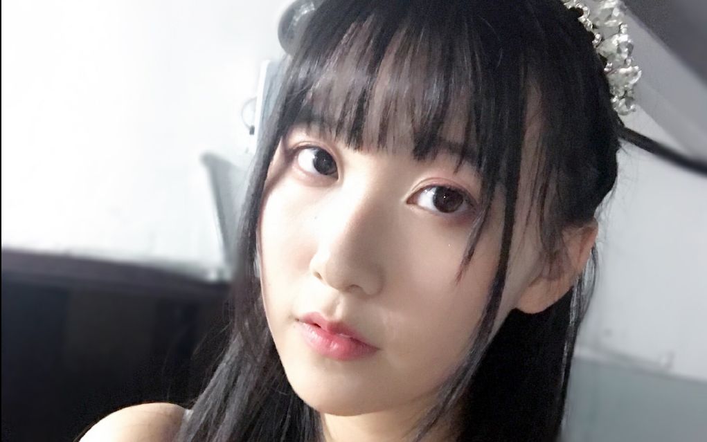 【snh48江真仪】171020 直播一小会 唱梦之河,春夏秋冬