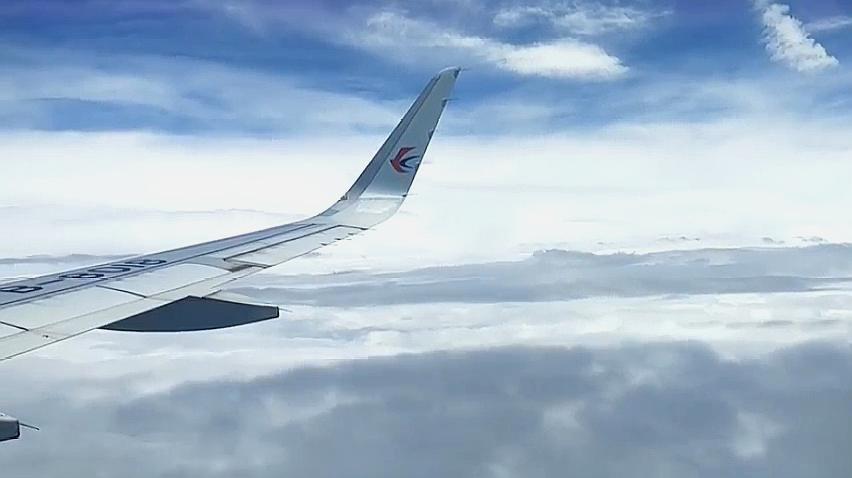 中国东方航空mu 2844飞机,大晴天起飞,雨中降落石家庄机场