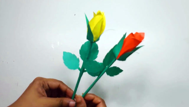 制作玫瑰纸花  玫瑰花折纸教学 视频