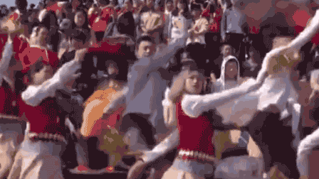 男生风骚领舞啦啦队