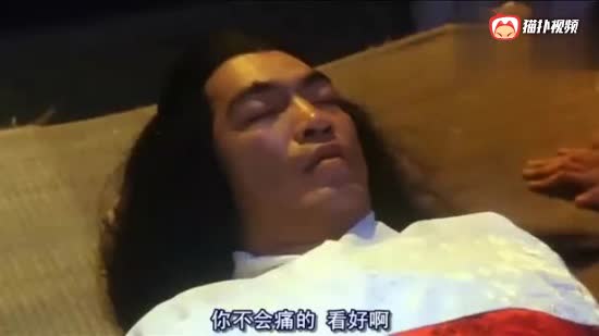 林正英王祖贤主演僵尸喜剧穿越电影《天地玄门》
