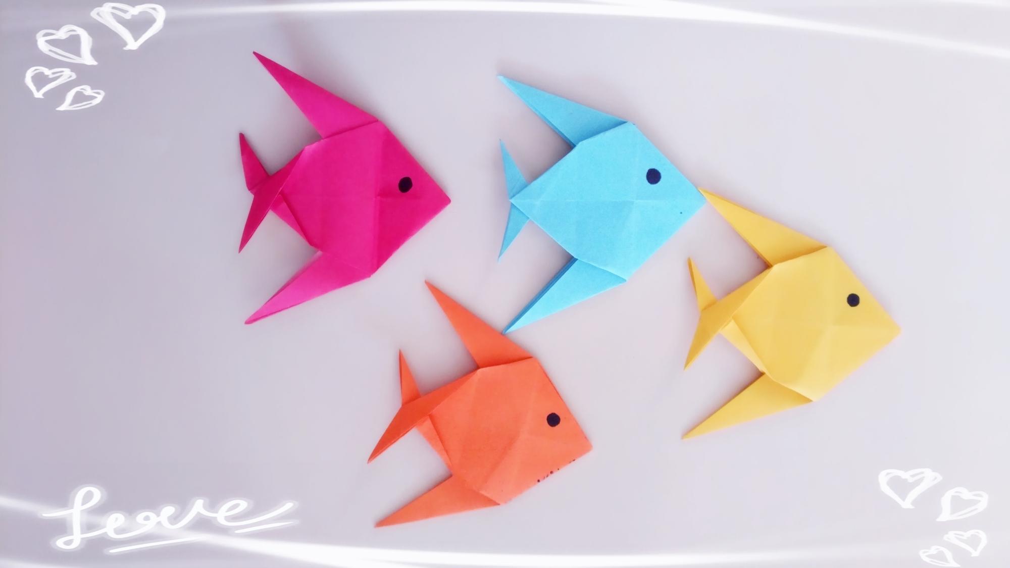 周末和孩子一起折纸快乐的小鱼吧!做法很简单还是立体的,手工折纸视频