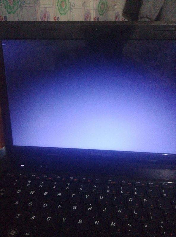 笔记本杀毒后开机黑屏_笔记本加内存后开机黑屏_联想笔记本电脑开机后黑屏