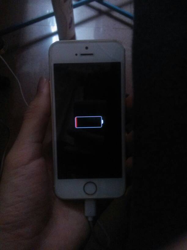 iPhone5手机没电自动下载。现在冲了一个官方华为手机小时安卓版助手关机图片