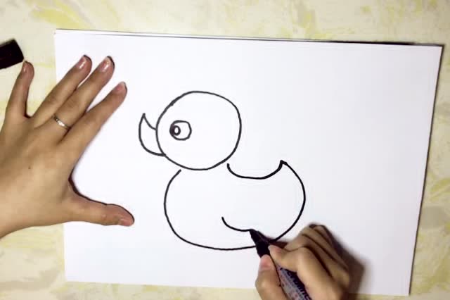 亲子绘画幼 儿简笔画视频:《 小鸭子》