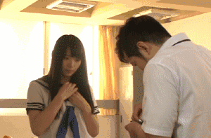 请问大神门,这部电影的名字及女主叫什么啊?