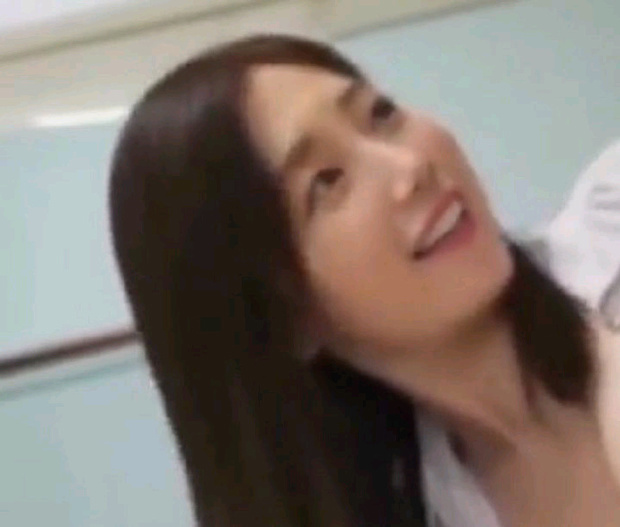 有人认识这个女的吗,求番号